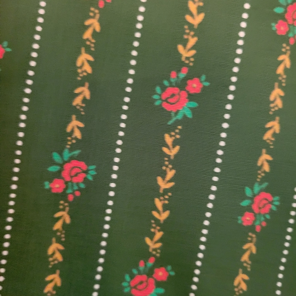Vtg Fabric New Old Stock 4ydsx36 Dark Green Background w/ Red, Gold Flower #1 - Picture 3 of 4